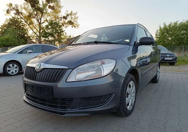 skoda fabia Skoda Fabia cena 12900 przebieg: 251699, rok produkcji 2010 z Dębno